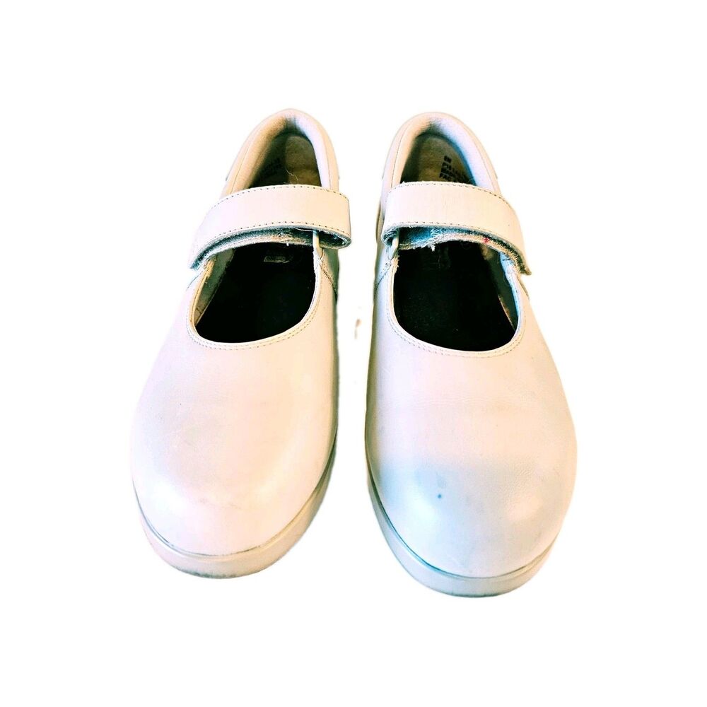 Drew Women's Light Gray Leather Mary Jane Comfort Flats Hook & Loop US 8